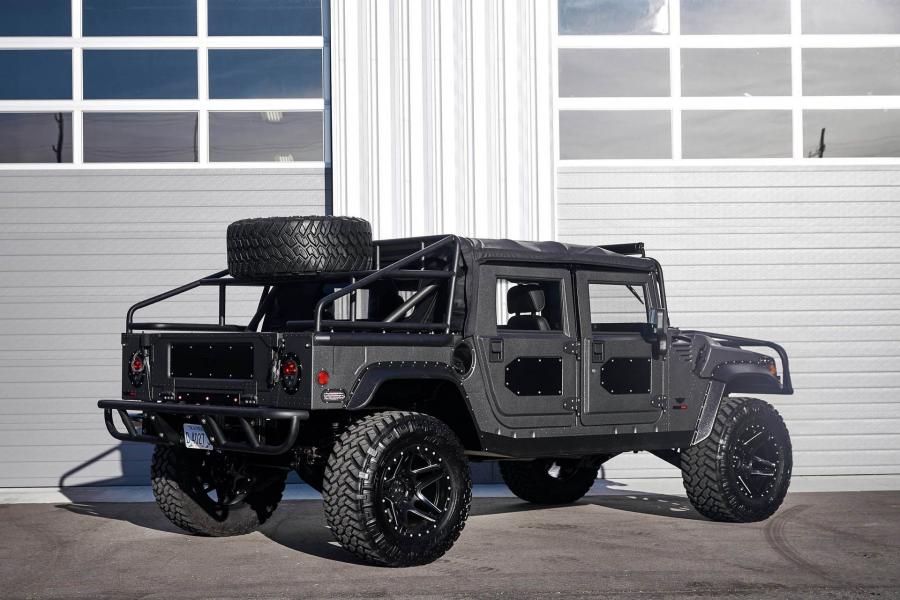  Hummer H1 Launch Edition by Mil-Spec Automotive 2018 года  (фото 5 из 21)